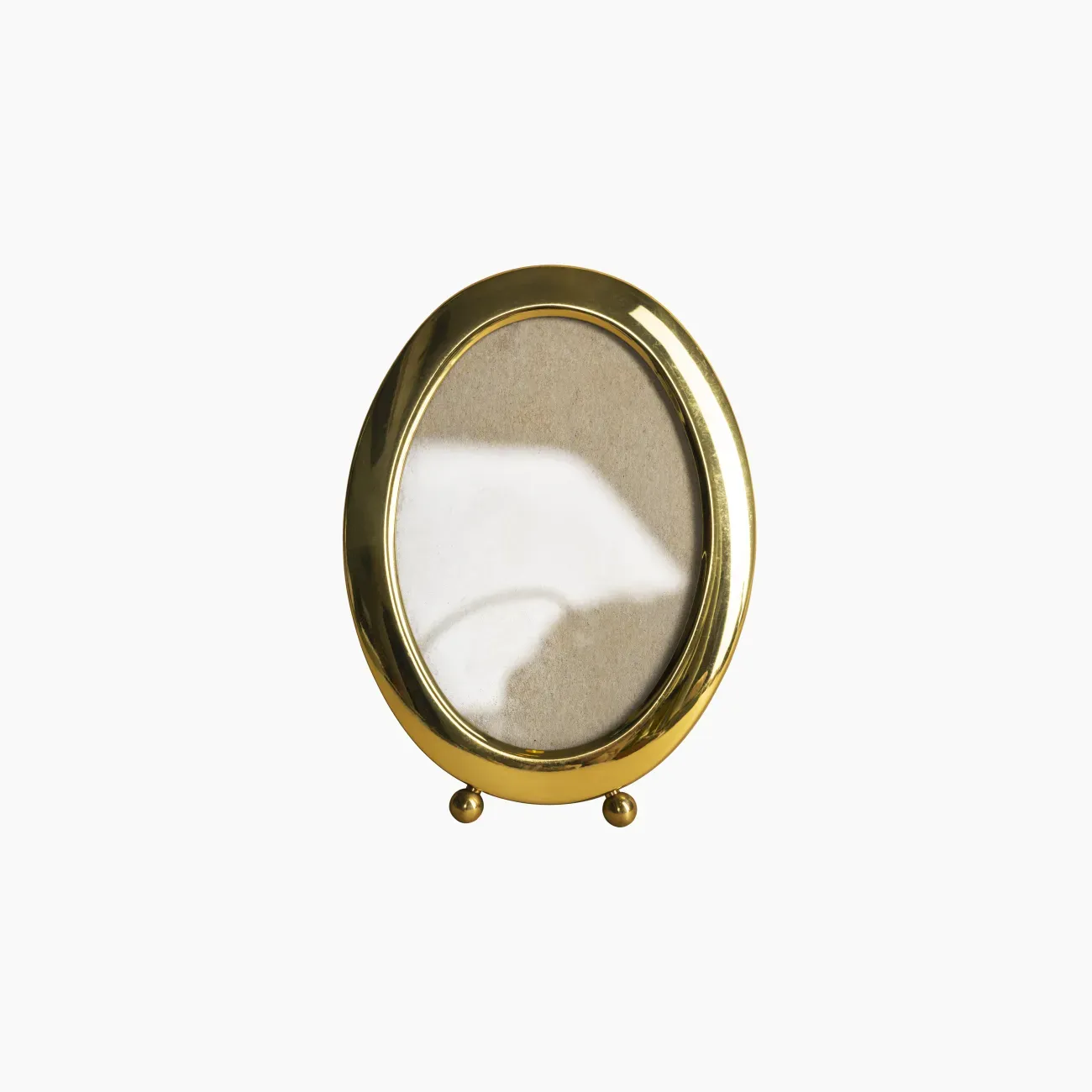 Mid Century Oval Chic Decor